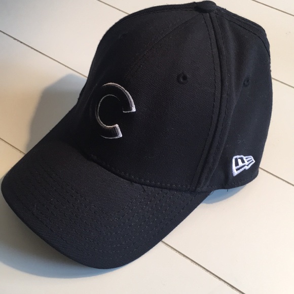 New Era MLB Cap League Black on White Fitted Hat - Picture 1 of 2
